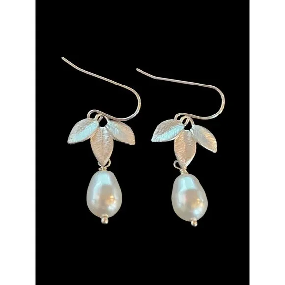 Faux Pearl Floral Drop Earring - Picture 1 of 3